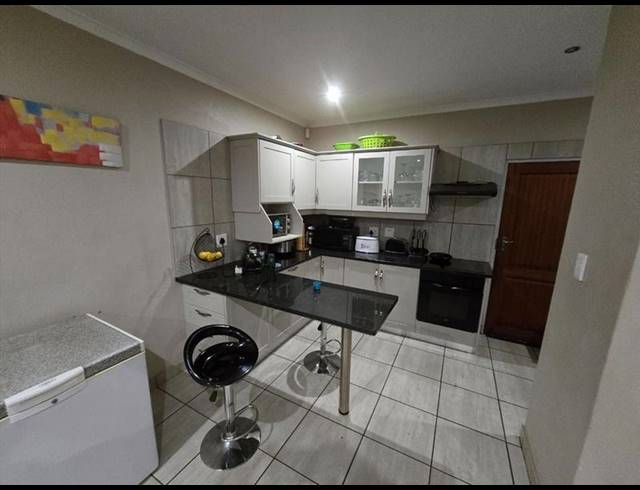 4 BEDROOM HOUSE FOR SALE IN POMONA